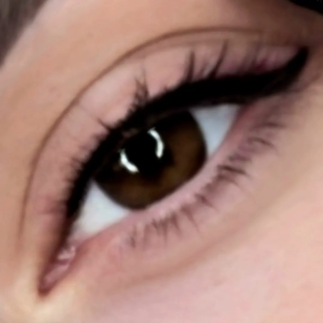 Liner classique — résultat réalisé au studio Dermagrafia