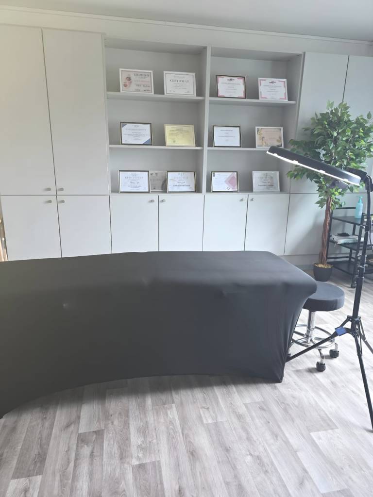 Clinique de dermopigmentation